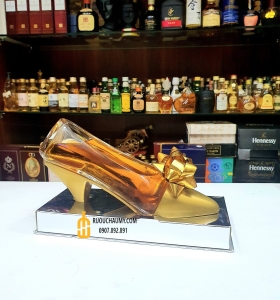 Rượu Chiếc Giày Nang Lọ lem Cinderella Dream Nikka Brandy Raisin XO